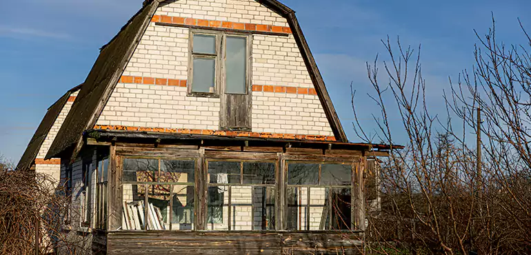 Own a Rental in Disrepair? We’ll Take It Off Your Hands in Orange